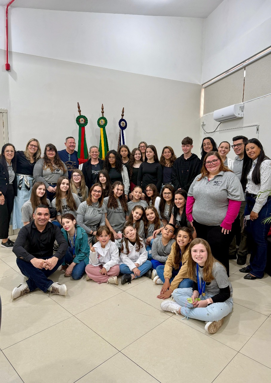 Estudantes de Parobé conquistam destaques na MOEPEX 2025