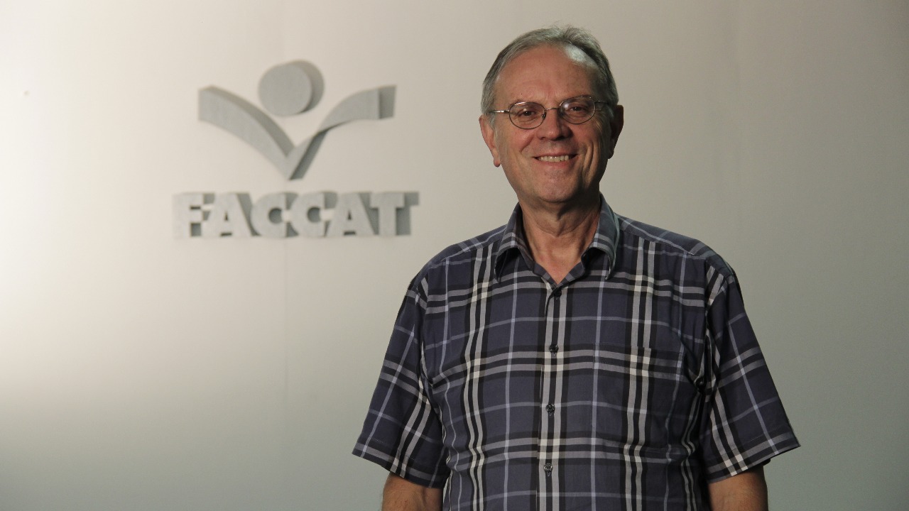 Faccat promove palestra online sobre planejamento financeiro e consumo consciente