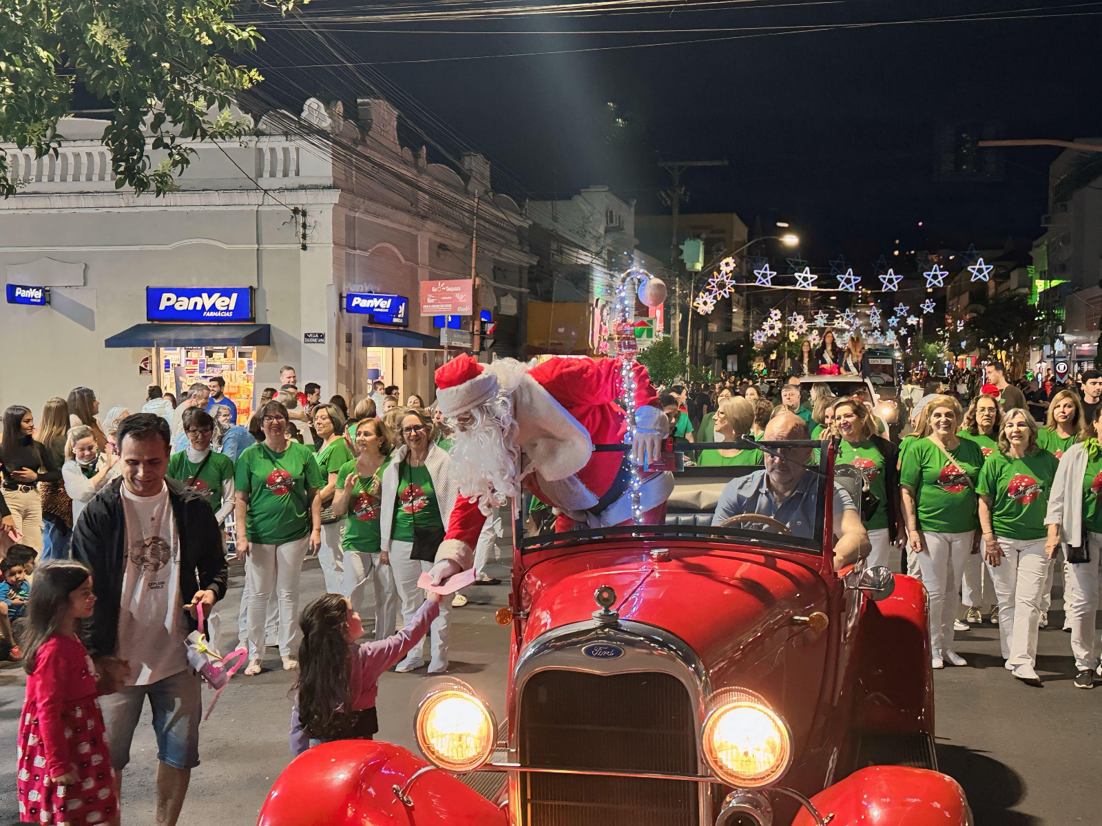 Prefeitura de Taquara abre chamamento público para comerciantes participarem da abertura do Natal Mágico 2025