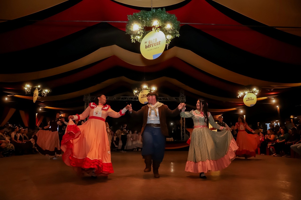 36ª Oktoberfest de Igrejinha reúne mais de seis mil crianças em dia voltado à diversão