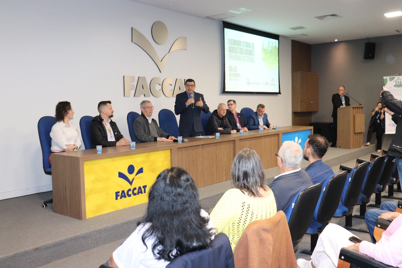 Produção de alimentos em áreas urbanas e periurbanas é tema de debate na Faccat