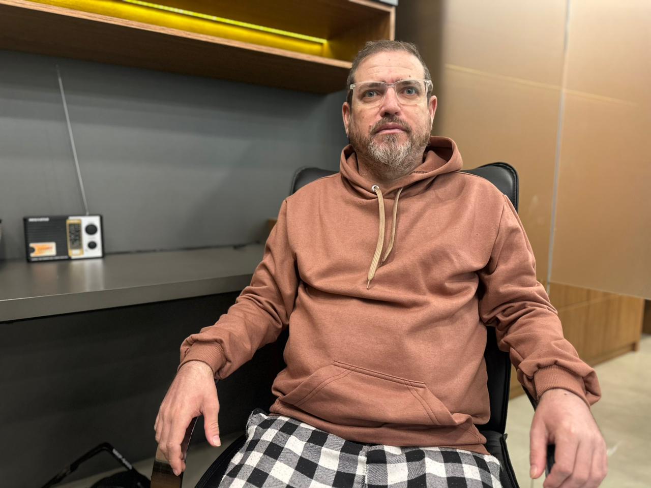 Professor taquarense lança três livros que conectam o cordel, a cantoria nordestina e a tradição medieval