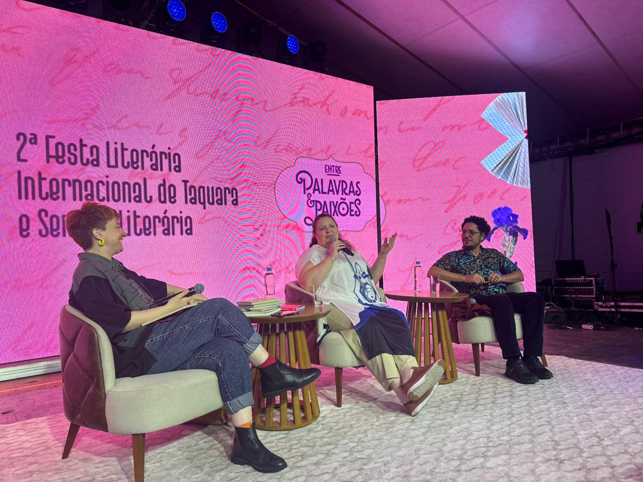 Ondjaki e Socorro Acioli abrem a 2ª Flitaq com conversa sobre invenção, afeto e liberdade na escrita