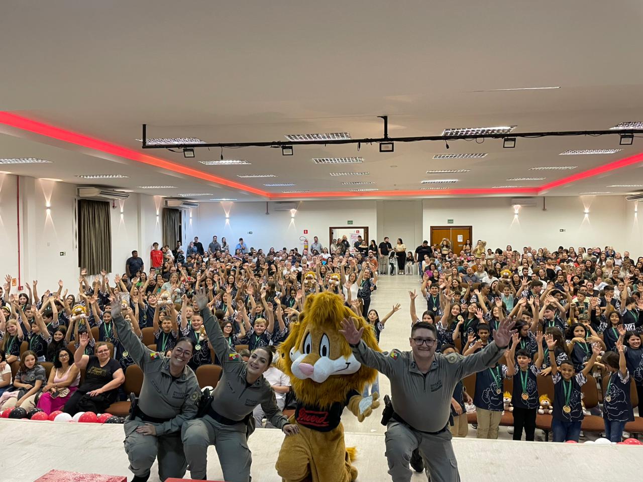 Formatura do PROERD reúne mais de 160 alunos em Igrejinha