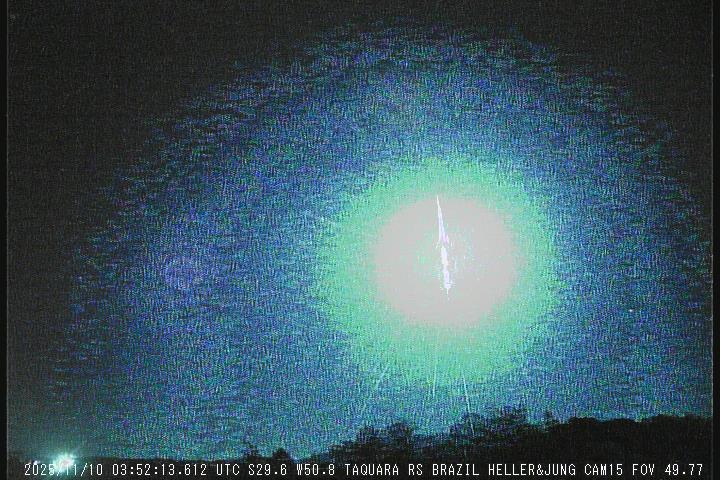 Observatório de Taquara flagra explosão de meteoro
