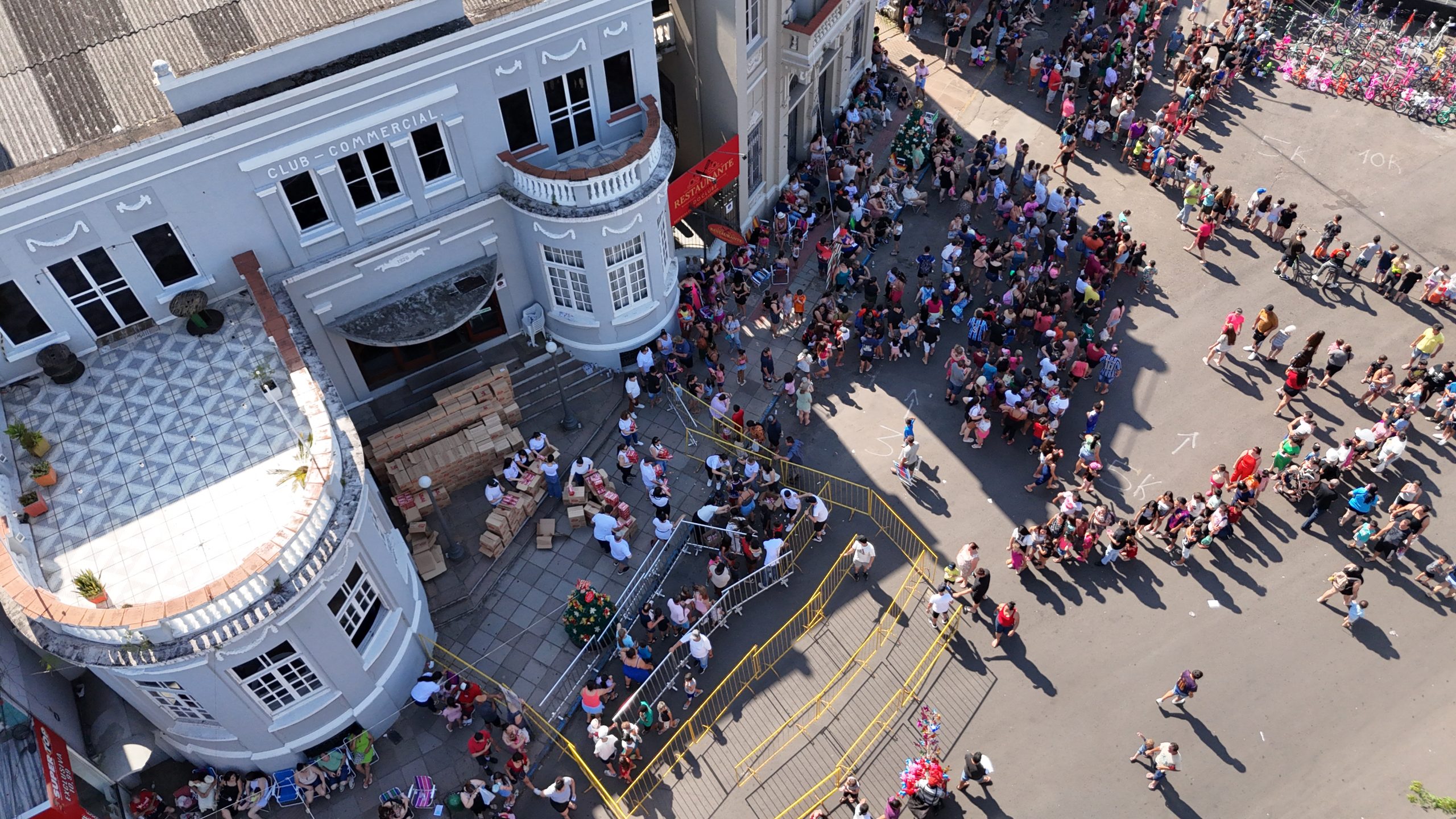 Festa das Crianças da Integração reúne milhares de famílias no Centro de Taquara