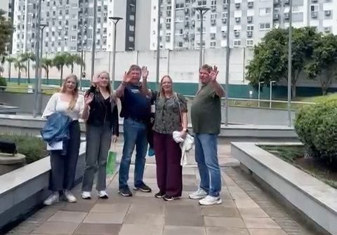 Descendentes do padre Anneken visitam o Brasil e celebram o legado cooperativo deixado pelo fundador da Sicredi Caminho das Águas