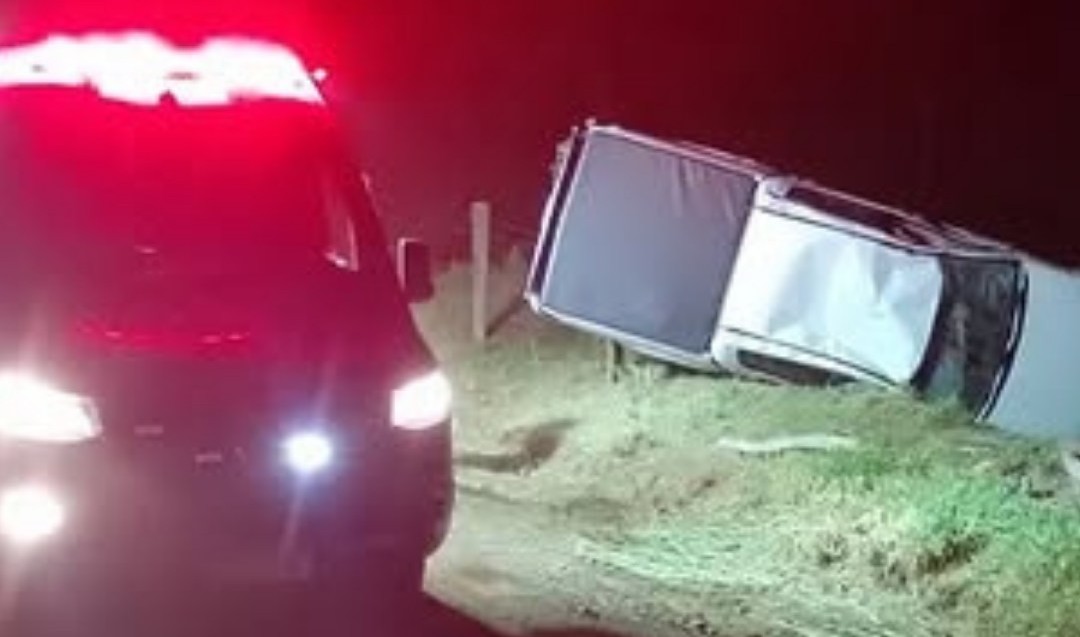 Bombeiros atendem acidente em estrada no interior de Igrejinha