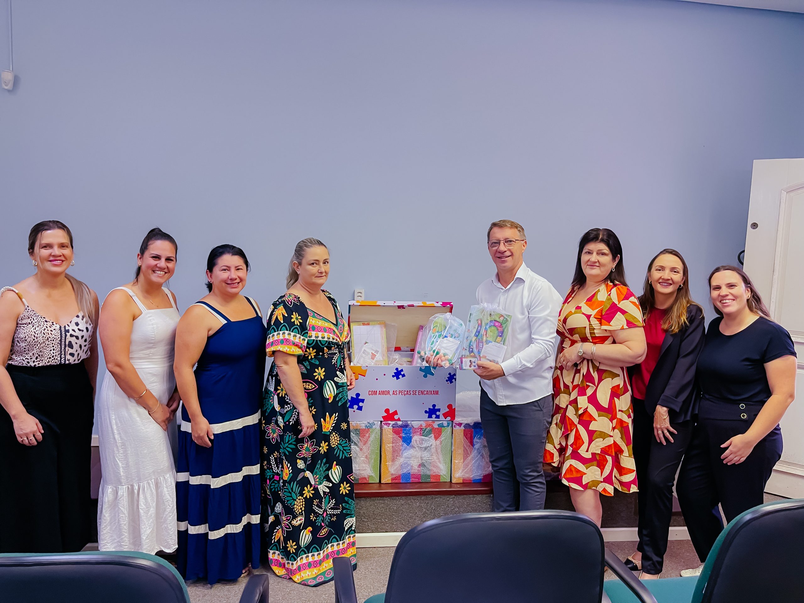 Prefeitura de Três Coroas entrega Baús Pedagógicos para fortalecer a Educação Infantil