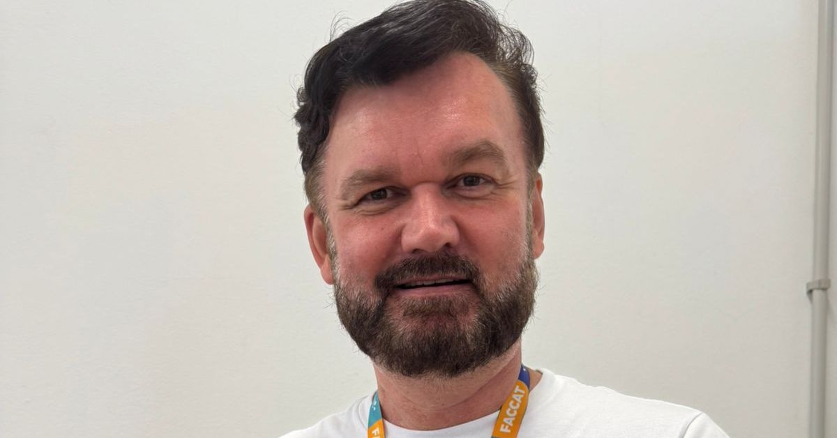 Professor da Faccat lança livro sobre a história de Sapiranga