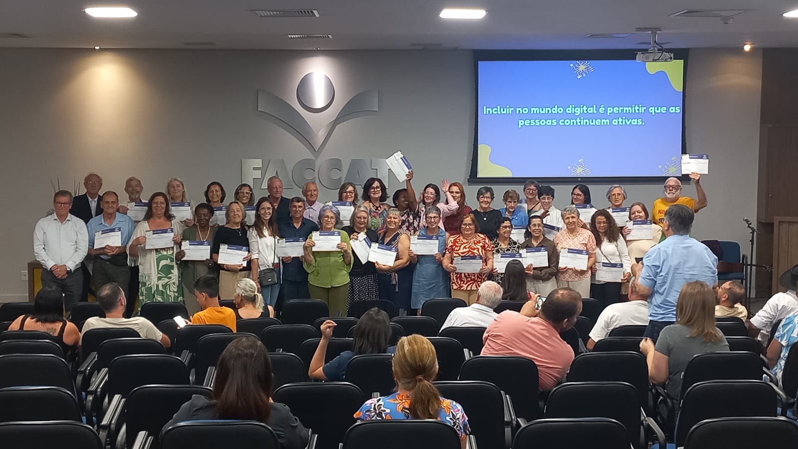 Faccat realizou Formatura de Informática para a Terceira Idade