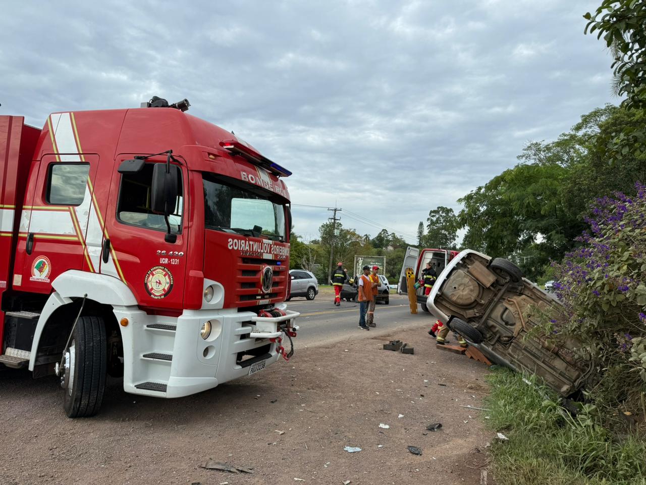 Colisão na ERS-239 deixa duas pessoas feridas nesta manhã