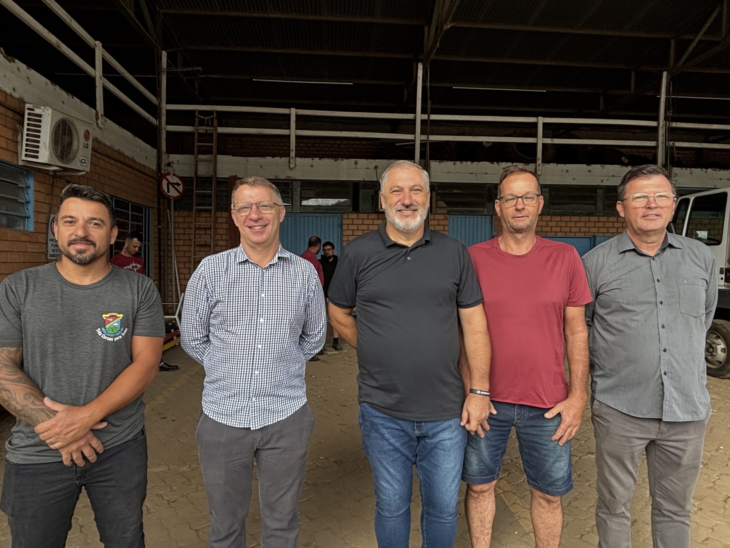 Prefeitura de Três Coroas promove ajustes na gestão da Secretaria de Obras, Viação e Trânsito para ampliar agilidade e eficiência