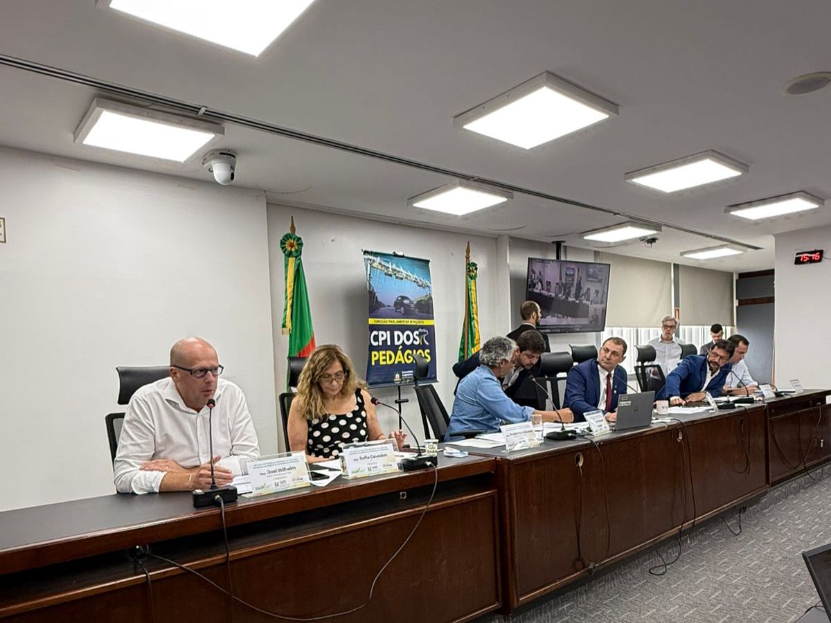 Deputado Joel Wilhelm cobra esclarecimentos sobre concessões na CPI dos Pedágios