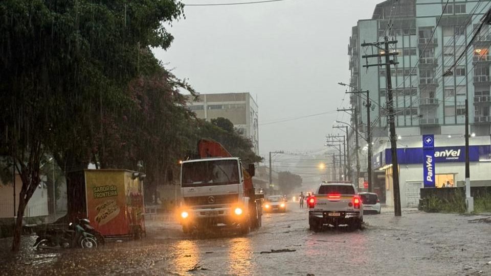 Chuva forte causa alagamentos em Taquara e Igrejinha