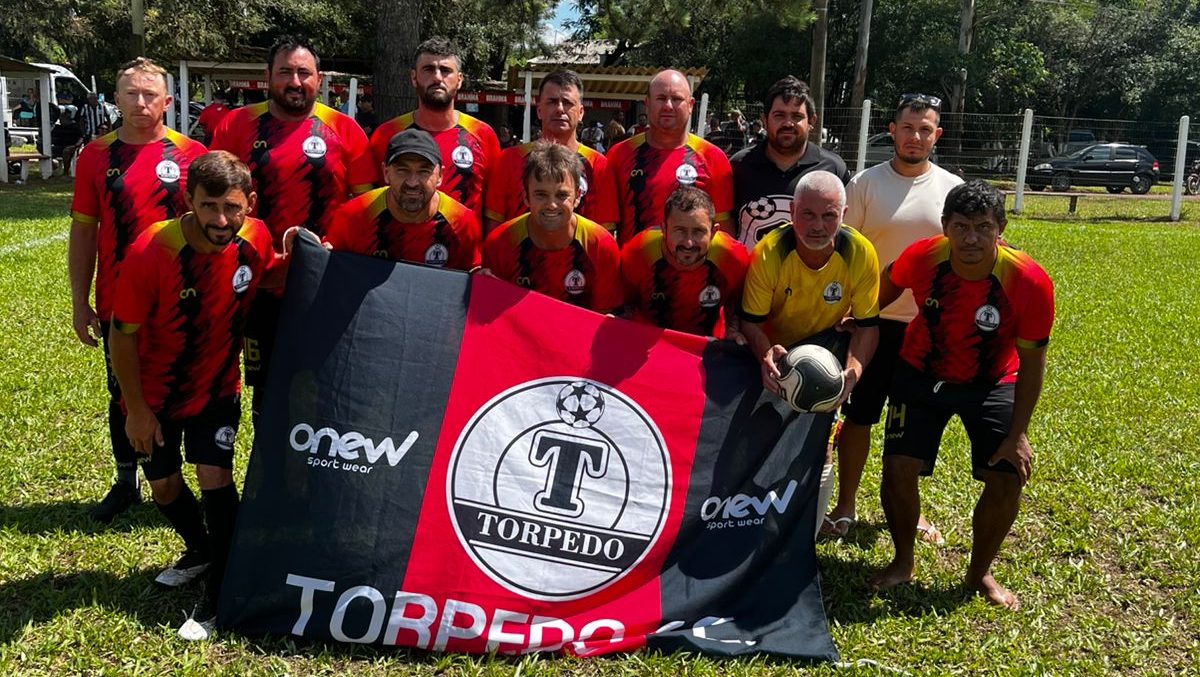 Goleadas e jogos decisivos marcam o fim de semana do Praiano em Taquara