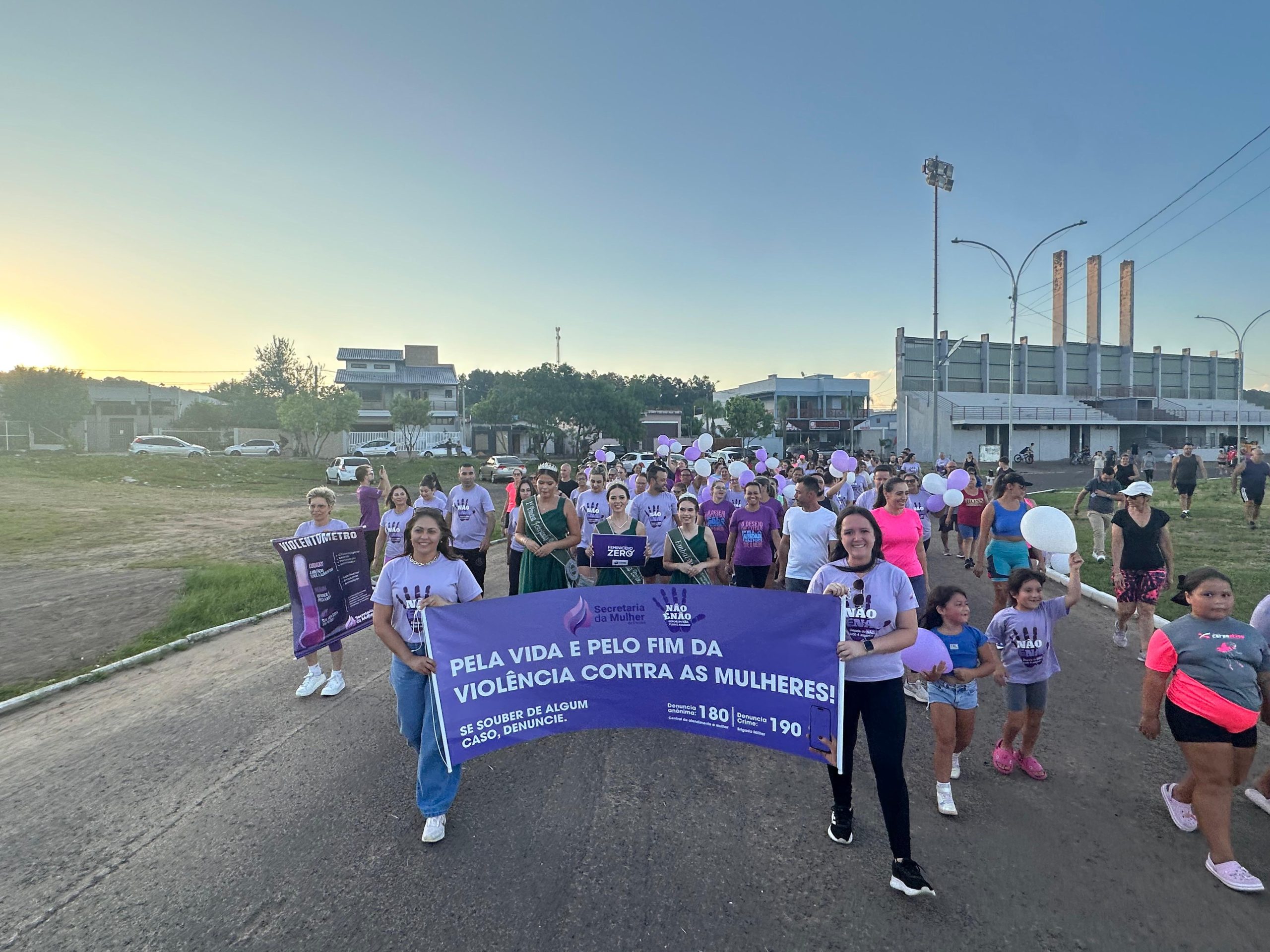 Parobé realiza Caminhada pela Vida com foco na conscientização sobre violência contra a mulher