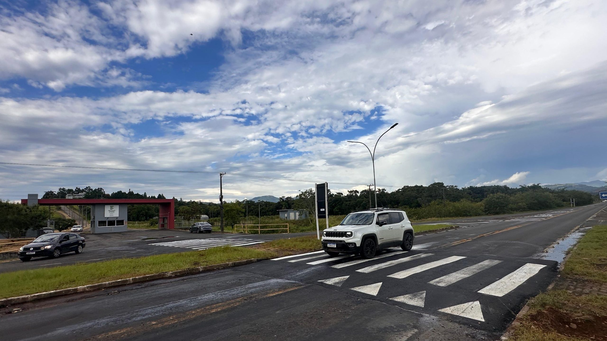 EGR explica instalação de travessia elevada na ERS-239 em frente ao IFRS após críticas de motoristas