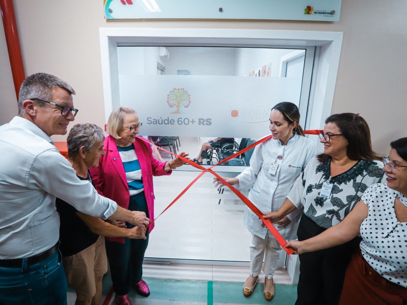 Arita Bergmann inaugura serviço para idosos e acompanha ampliação do Hospital Bom Pastor em Igrejinha