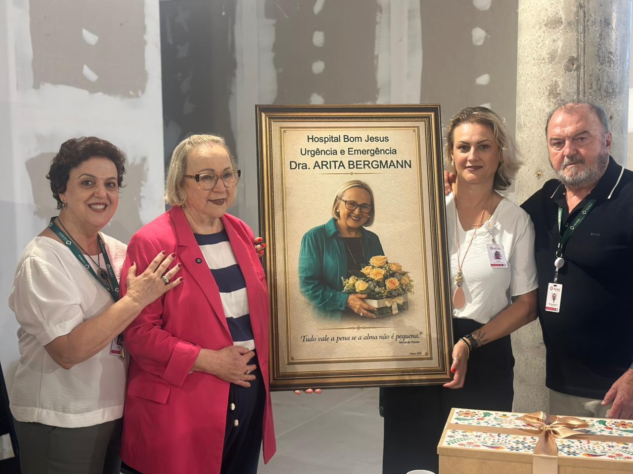Arita Bergmann é homenageada em nova emergência do Hospital Bom Jesus