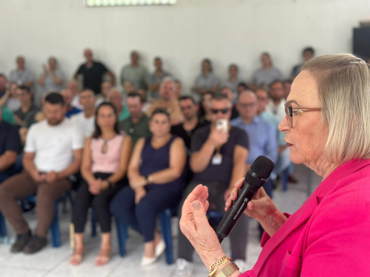 Novo hospital de Três Coroas entra na reta final para sair do papel, diz Arita Bergmann