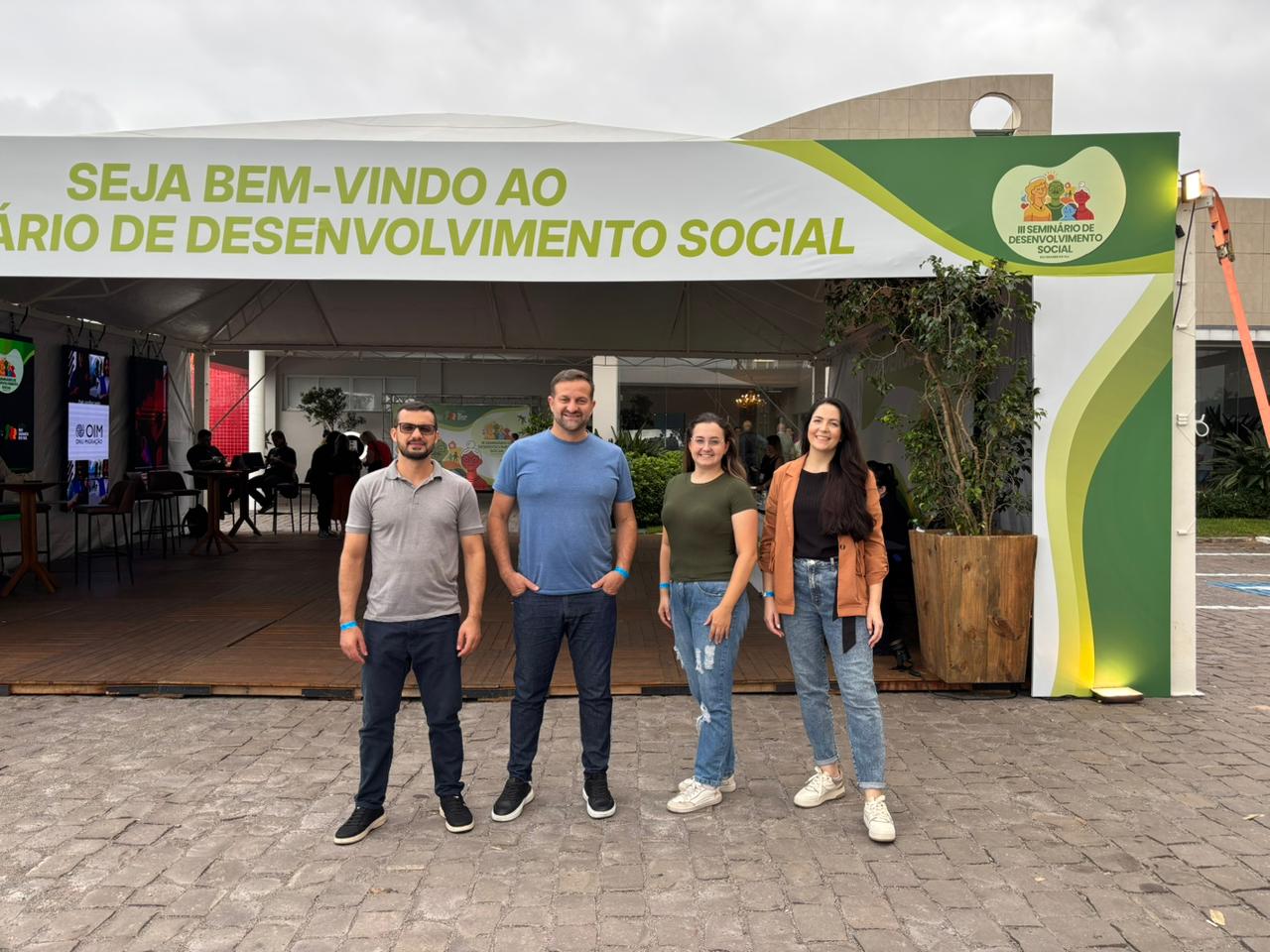 Três Coroas participa de seminário estadual e reforça qualificação na área social