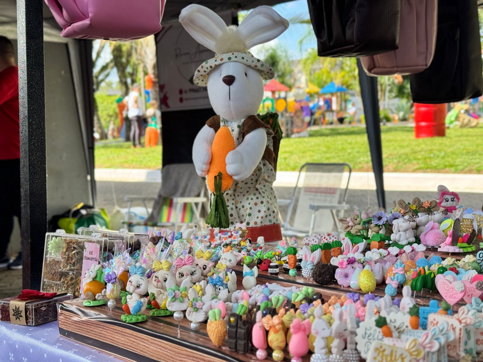 Feira Encantos de Páscoa terá diversas atrações para a comunidade neste sábado (28)