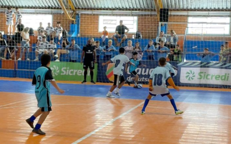 Jogos Escolares de Parobé 2026 são abertos com participação de mais de 2 mil estudantes