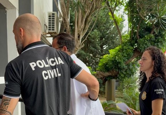 Ministério Público denuncia médico cardiologista por crimes sexuais contra pacientes em consultório