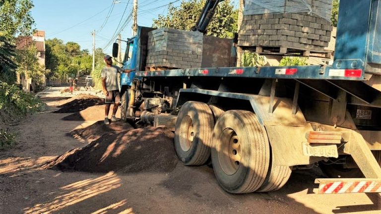 Pavimentação do Beco dos Ferreiras avança em Parobé