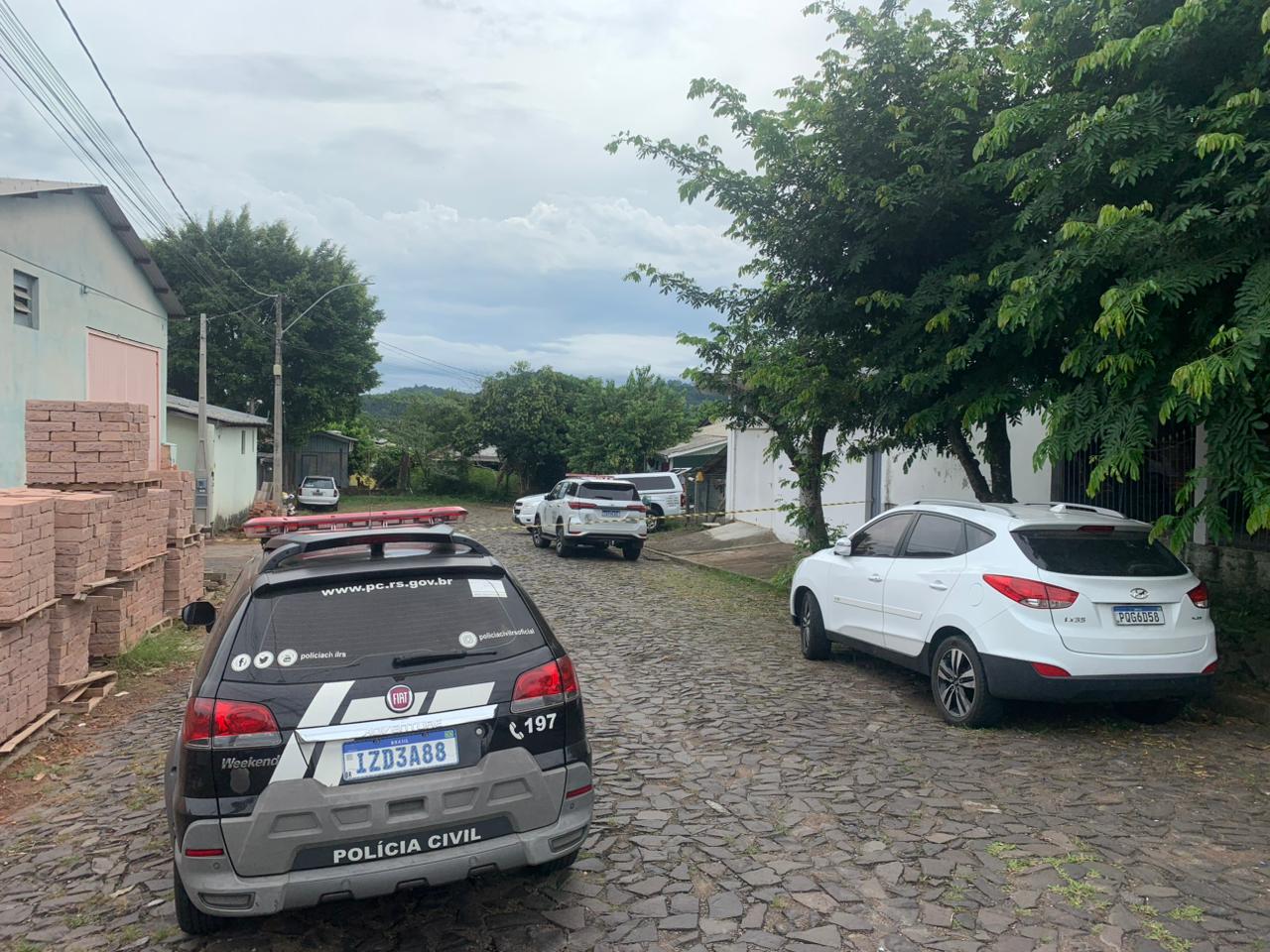 Homem mata ex-companheira com golpes de faca em Parobé