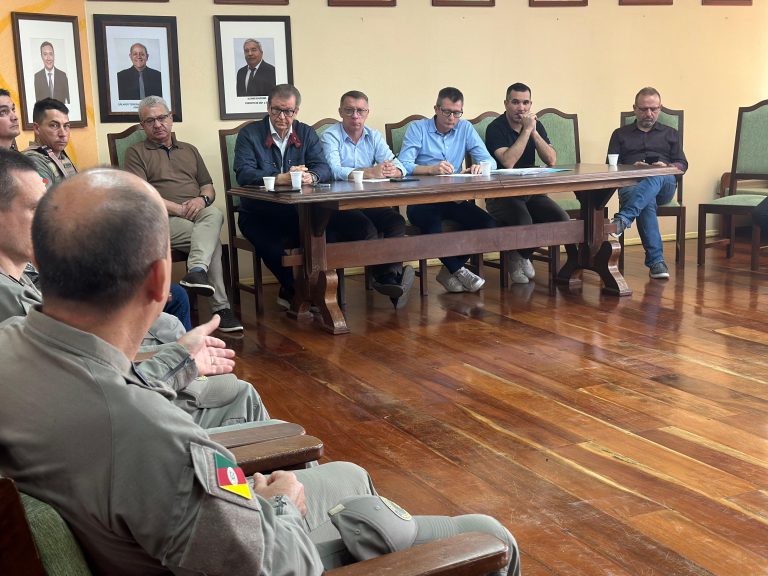 Três Coroas sedia assembleia da Ampara e foca em prevenção de acidentes de trânsito