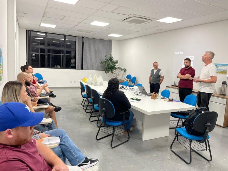 Curso de Gerência de Loja é concluído em Igrejinha com foco na qualificação profissional e fortalecimento do comércio local