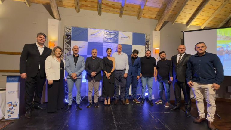 Sindilojas Vale do Paranhana empossa nova diretoria para gestão 2026/2030