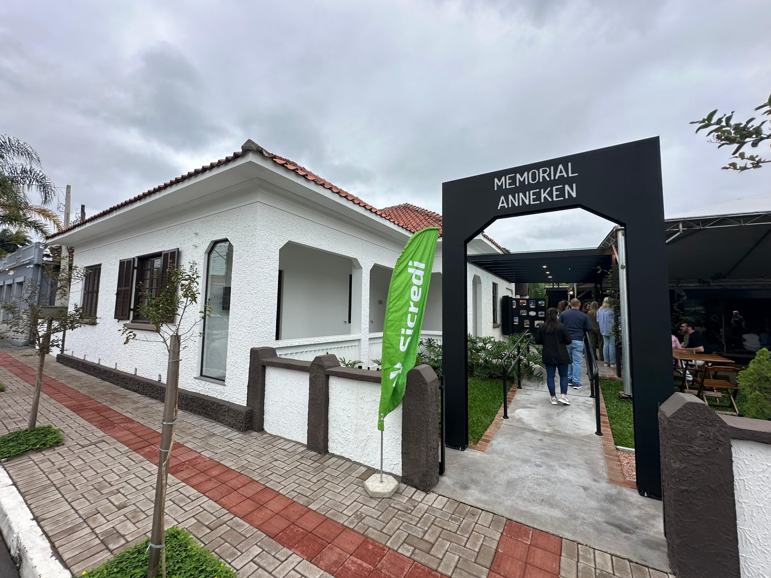 Sicredi celebra 140 anos do padre Anneken com evento comunitário em Rolante
