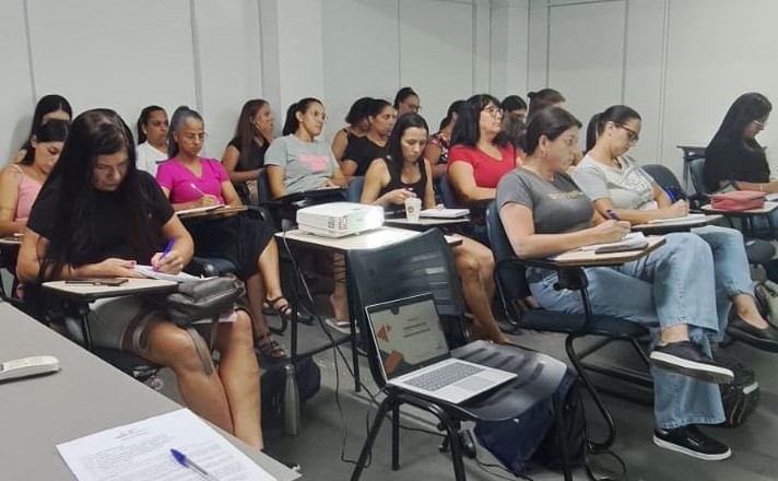 Parobé realiza nesta quarta-feira formatura de 20 alunas do curso de Auxiliar Administrativo