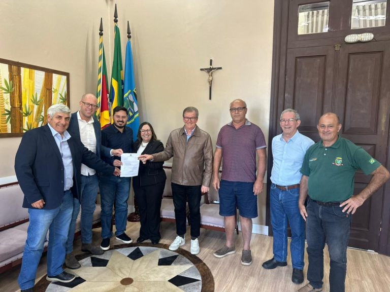 Heinze e Joel Wilhelm viabilizam R$ 500 mil em emendas para Taquara e Três Coroas