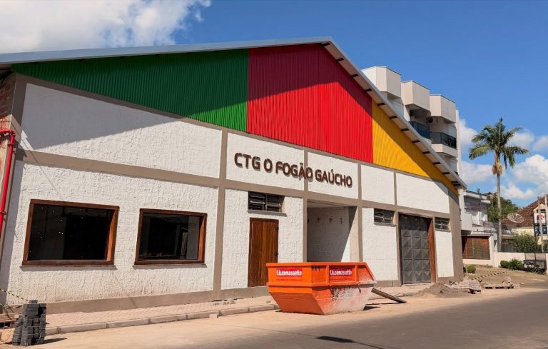 Baile marca recomeço do CTG O Fogão Gaúcho e celebra nova fase da entidade em Taquara