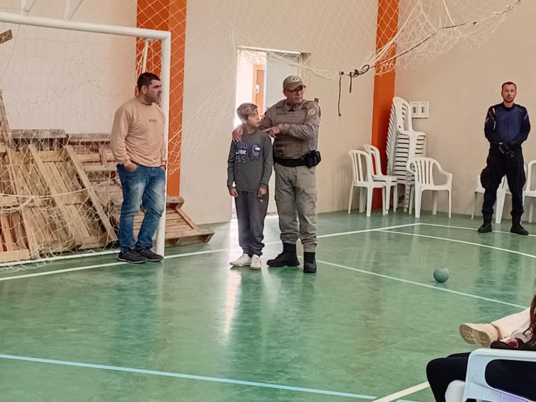 Prefeitura de Taquara promove palestras nas escolas municipais com objetivo de evitar danos no transporte escolar