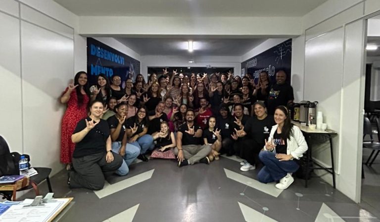 Oficina de LIBRAS reúne mais de 60 participantes em Parobé