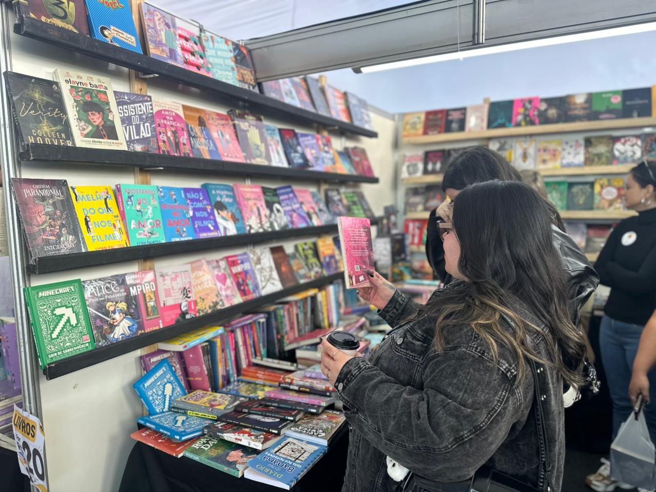 23ª Feira do Livro de Rolante encerra com valorização de escritores locais e programação cultural