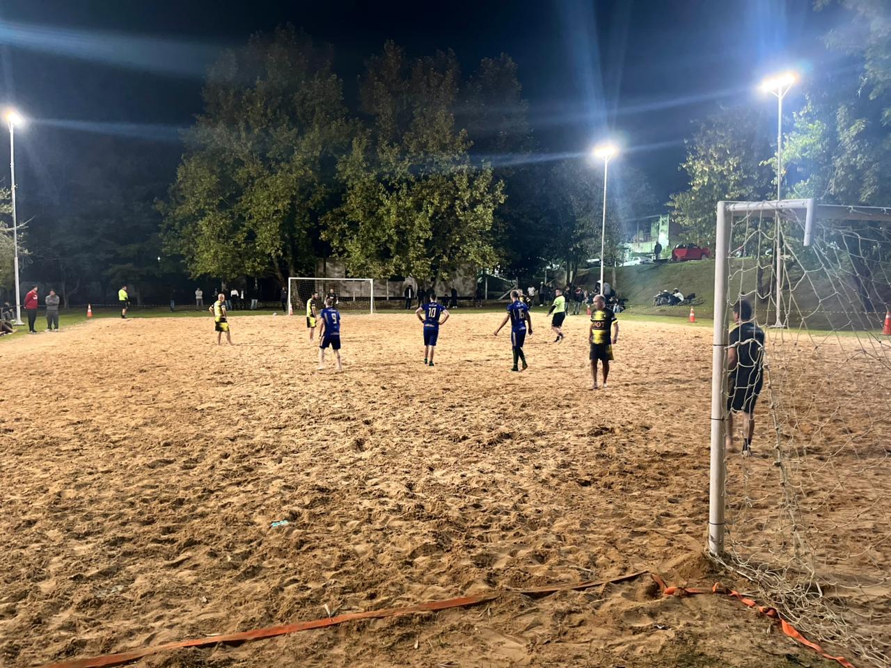 Beach Soccer 2026 terá novos confrontos pelas semifinais nesta terça-feira no Parcão, em Taquara