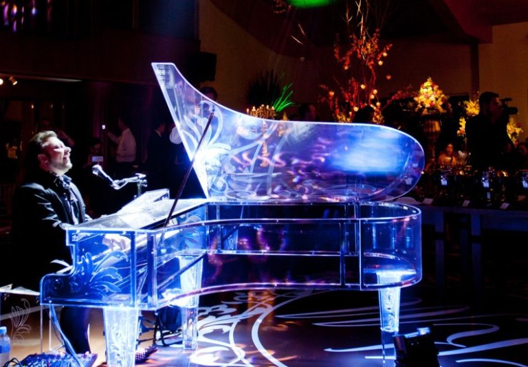Taquara receberá show gratuito em celebração aos 70 anos do Grupo Lebes