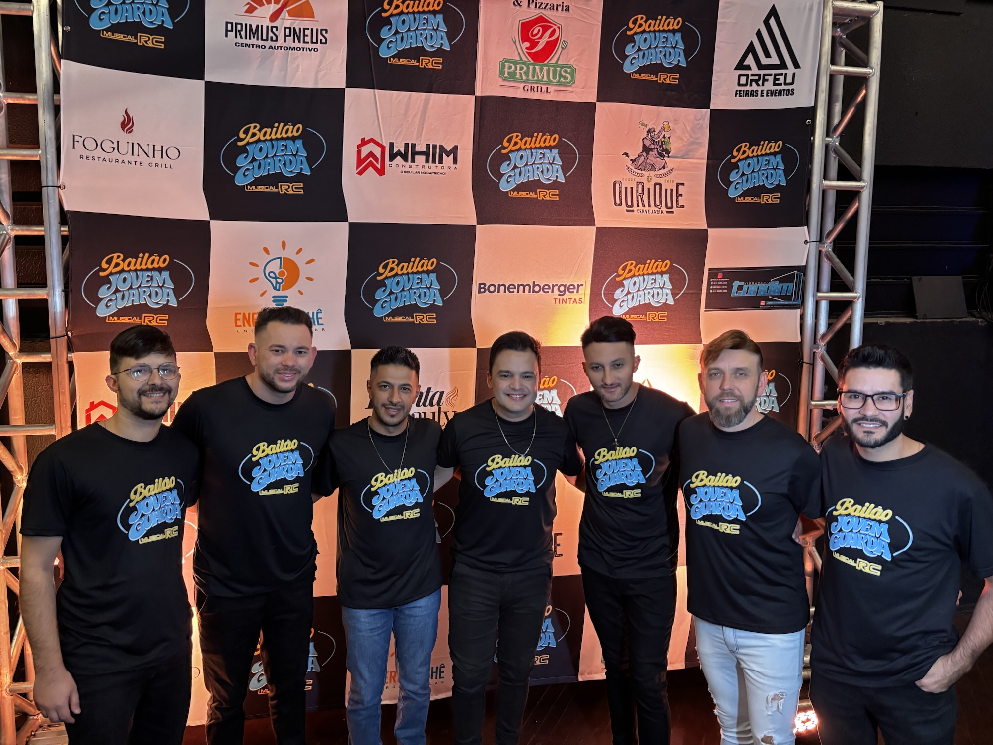 DVD Bailão Jovem Guarda marca novo projeto do Musical RC