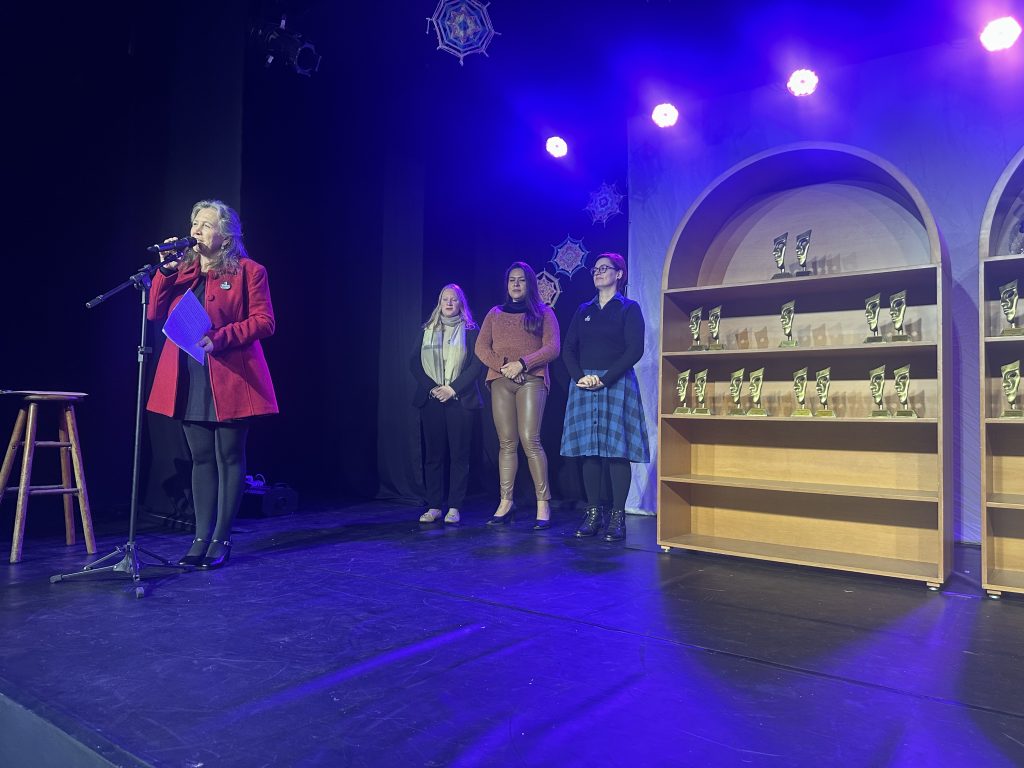 Festivale premiou grupos gaúcho e cearense como melhores espetáculos; VEJA VENCEDORES