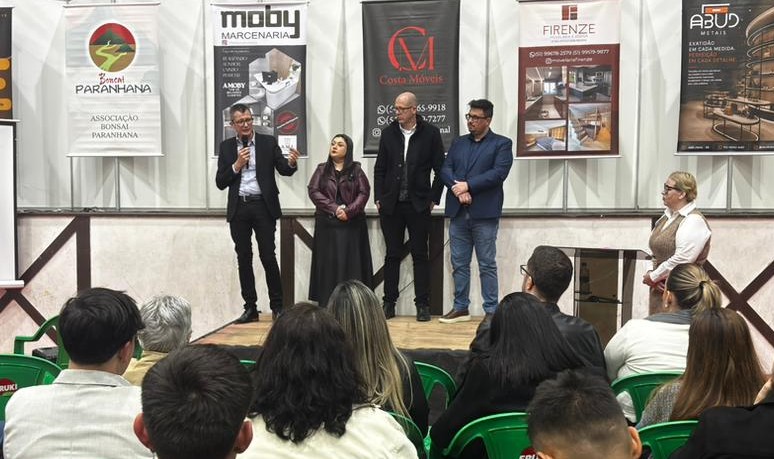 Feira de Móveis do Igrejinha Mix teve momento de abertura exclusivo para os moveleiros