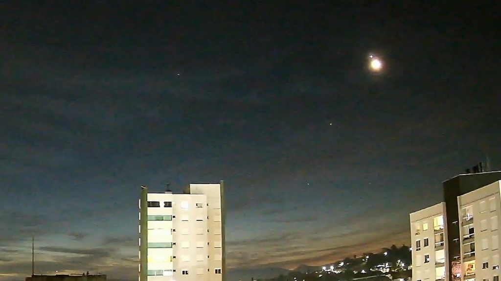 Conjunção entre Lua, Vênus, Júpiter e Mercúrio é registrada em Taquara
