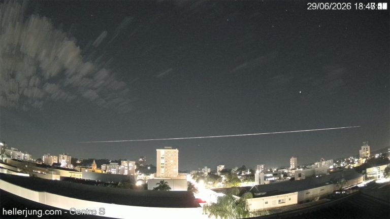Objeto luminoso visto em Taquara era um satélite chinês; entenda o fenômeno