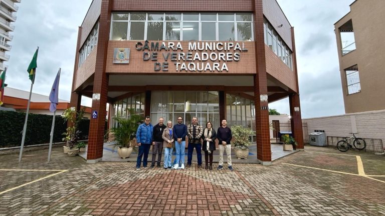 Câmara de Taquara recebe Comissão Pró-Asfalto para discutir pavimentação da Estrada da Integração