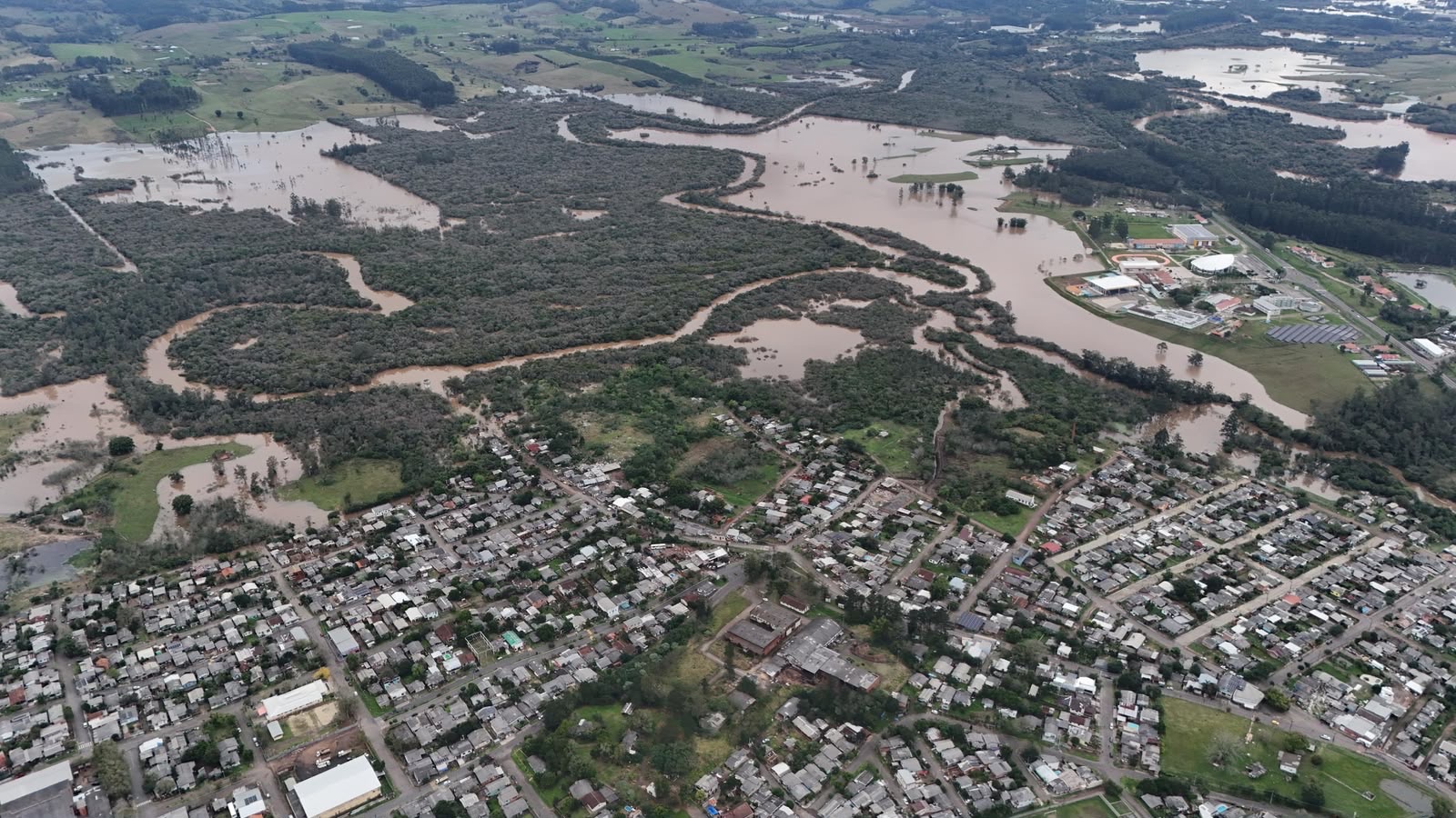 Defesa Civil de Taquara intensifica monitoramento após Rio dos Sinos passar dos 7m50cm